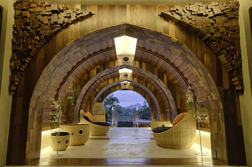 Natee The Riverfront Hotel Kanchanaburi - Image 1