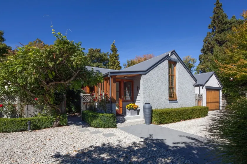 Arrowtown House Boutique Hotel - Image 1