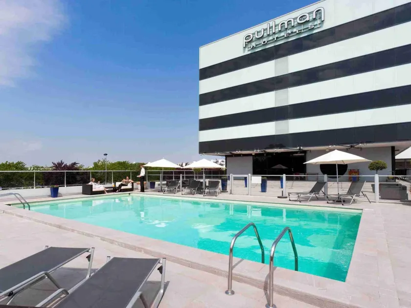 Pullman Bordeaux Lac - Image 1