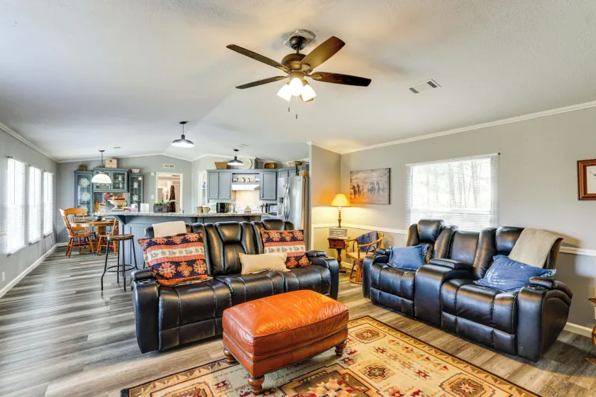 Quiet Country Living! Retreat Near Dtwn Waxahachie - Image 1