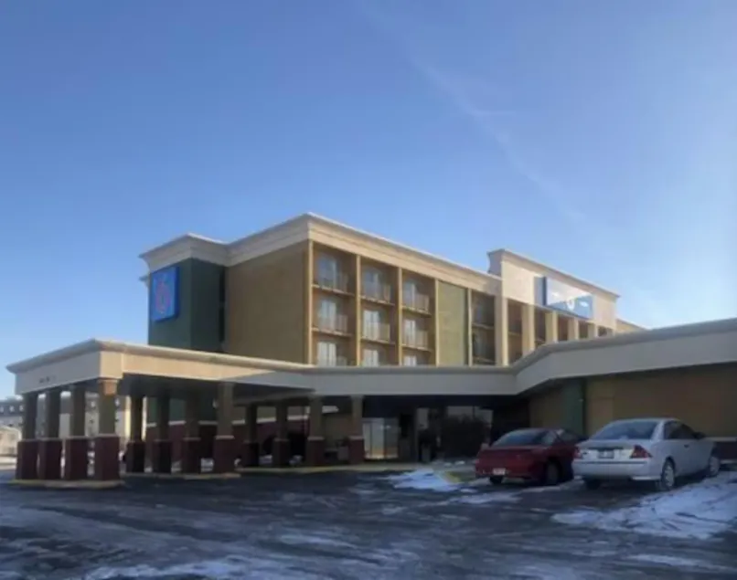 Studio 6-Lincoln, NE - Airport - Image 1