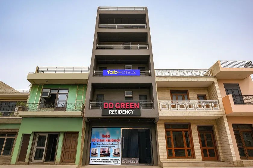 Super Collection O Palam Metro Station Formerly DD Green Residency - Image 1