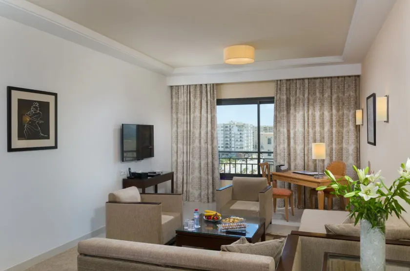 Le Corail Suites Hotel - Image 1