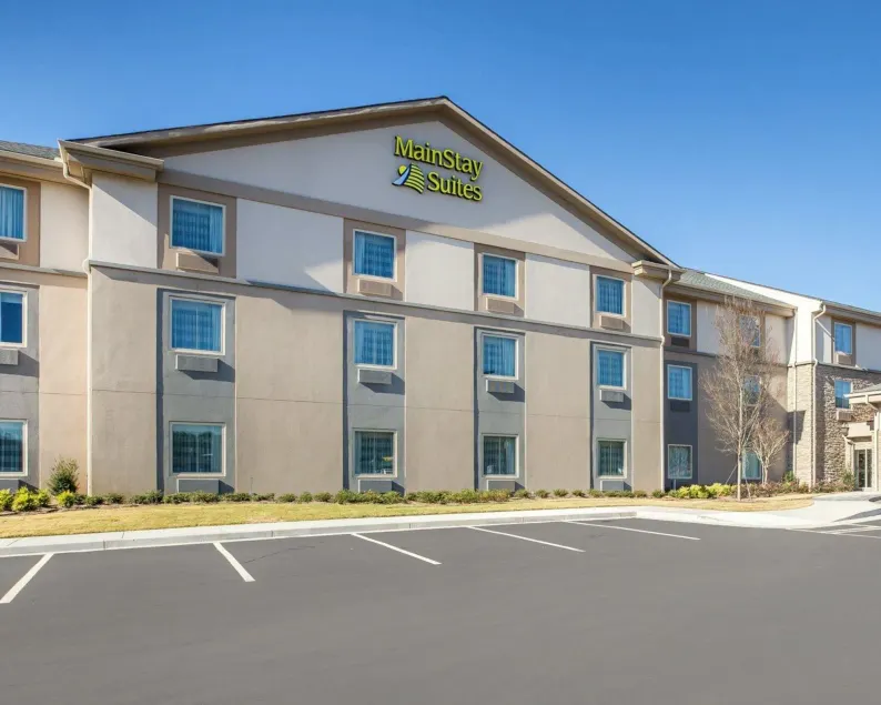 MainStay Suites Cartersville - Image 1
