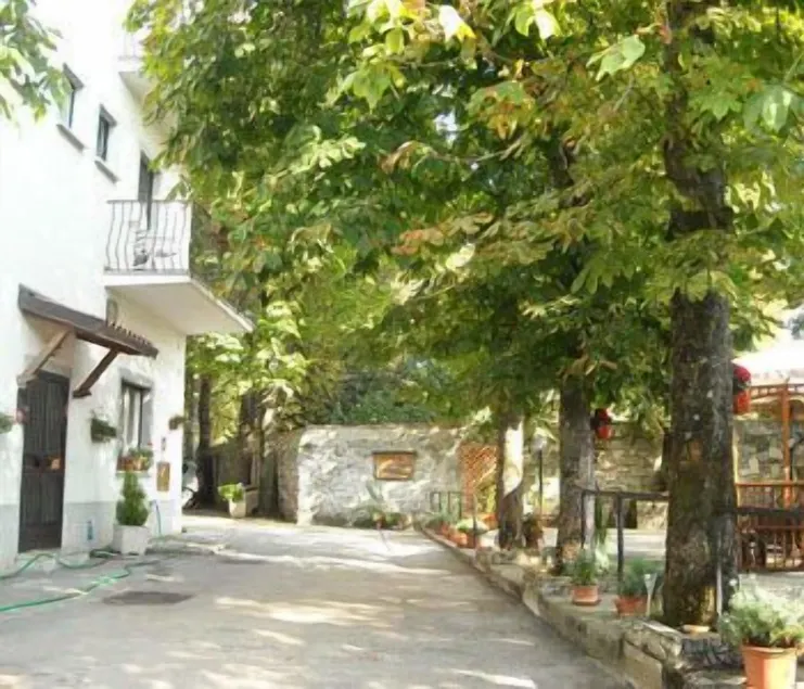 Albergo Alla Valle di Banne - Image 1