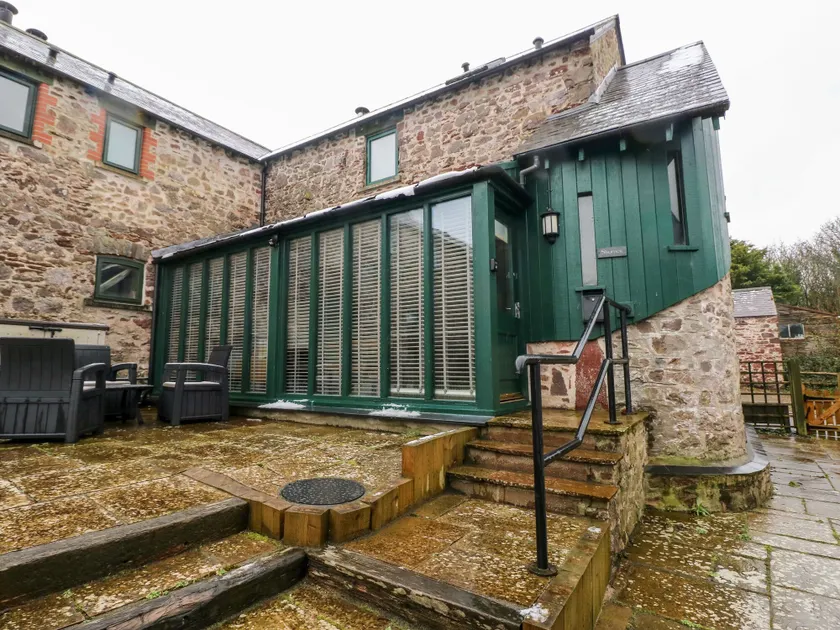 Skomer Cottage - Image 1
