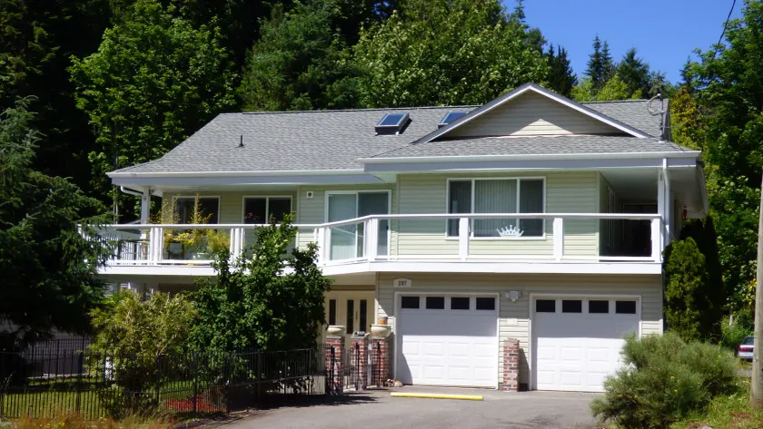 Crown House B&B - Image 1