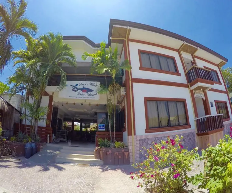 Eve's Kiosk Dive Resort - Image 1