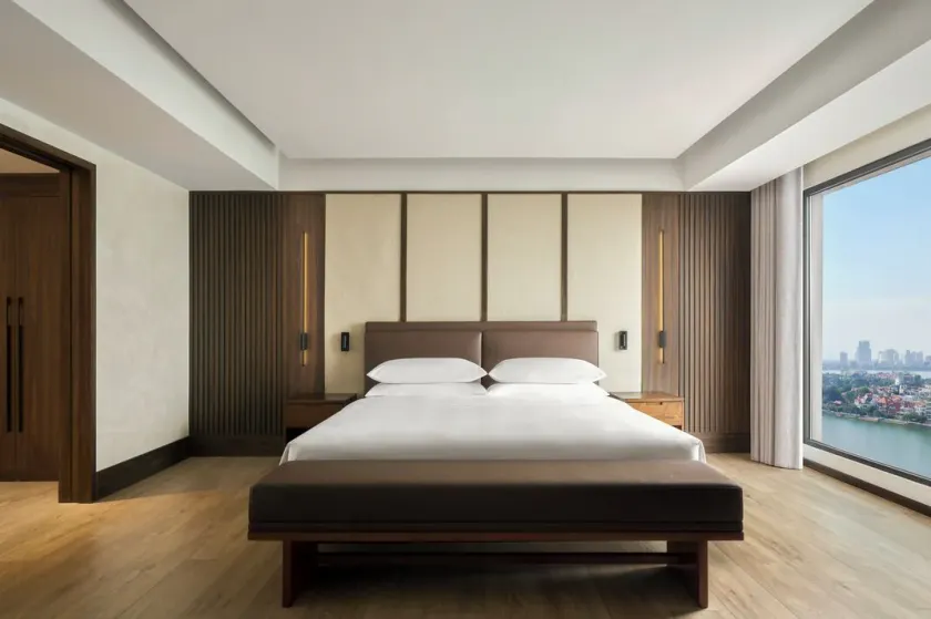 Sheraton Hanoi Hotel - Image 1