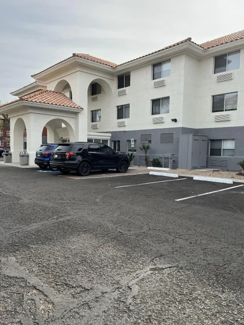 Holiday Inn Express & Suites Phoenix - Mesa West by IHG - Image 1