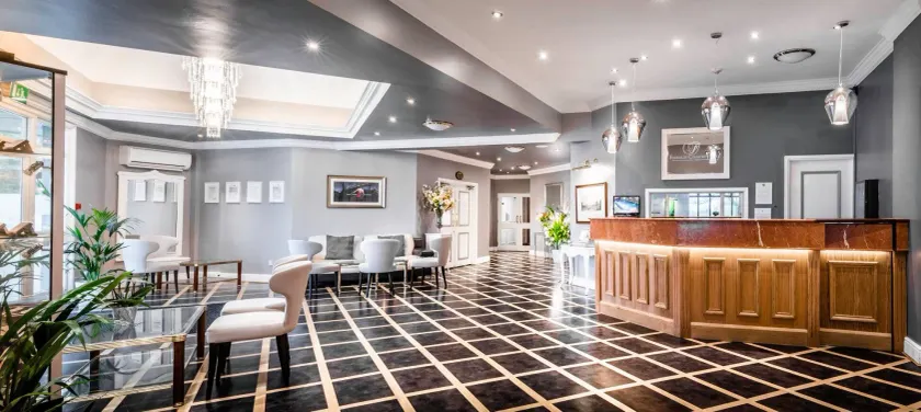 Foxfields Country Hotel - Image 1