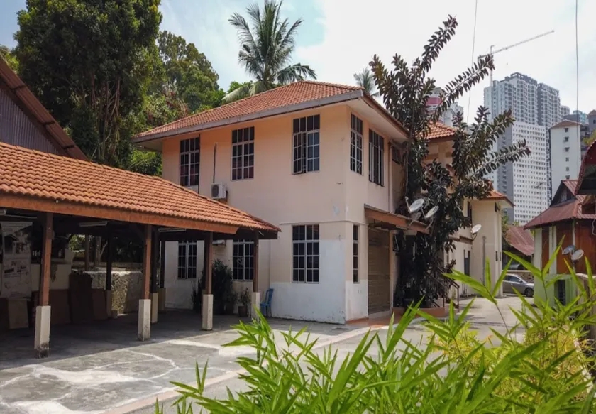 Hasienda Homestay Bayan Lepas - Image 1