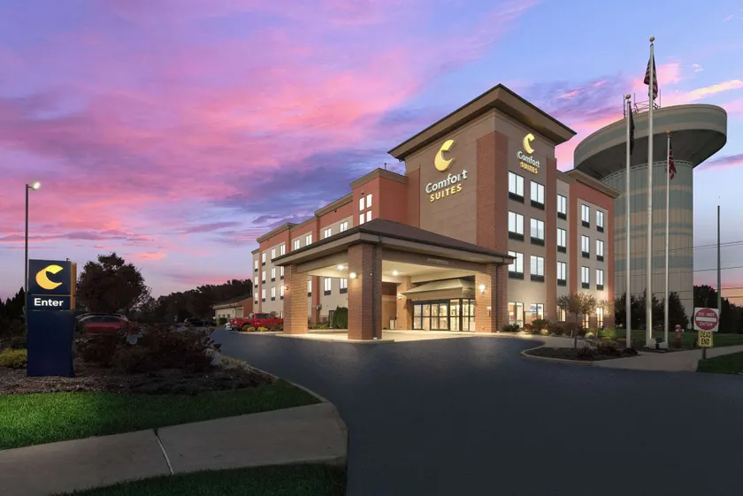 Comfort Suites Columbus East Broad - Image 1
