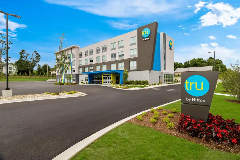 Tru By Hilton Valparaiso - Image 1