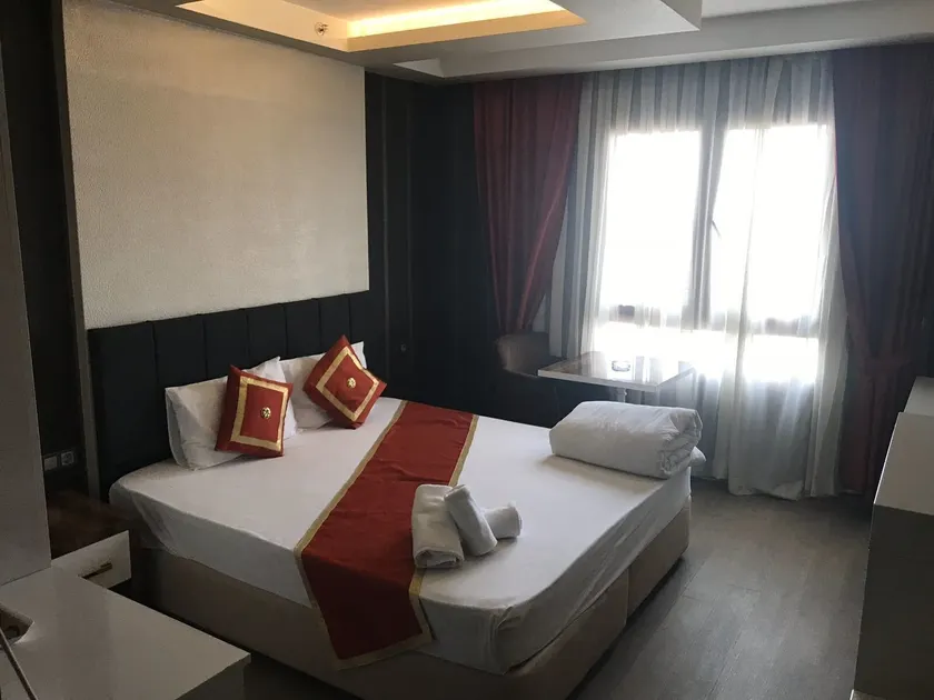 Ozcelik Hotel - Image 1