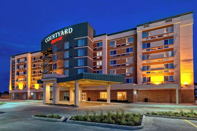 Courtyard by Marriott Westbury Long Island - Image 1