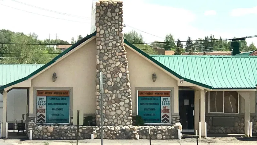 Economy Guest Village Rock Springs near I 80 - Image 1