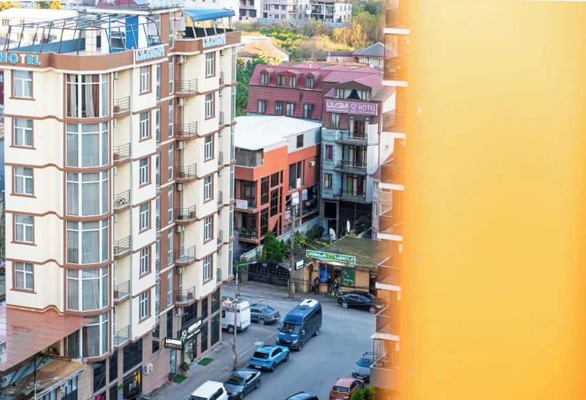 Batumi Inn Hotel - Image 1
