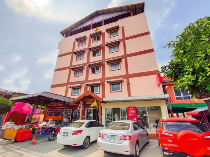 Baan Yuyuen - Image 1