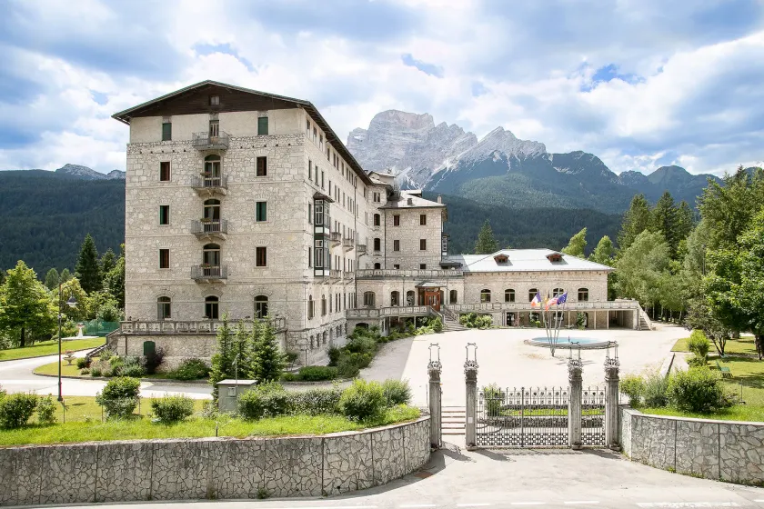TH Borca di Cadore - Park Hotel Des Dolomites - Image 1