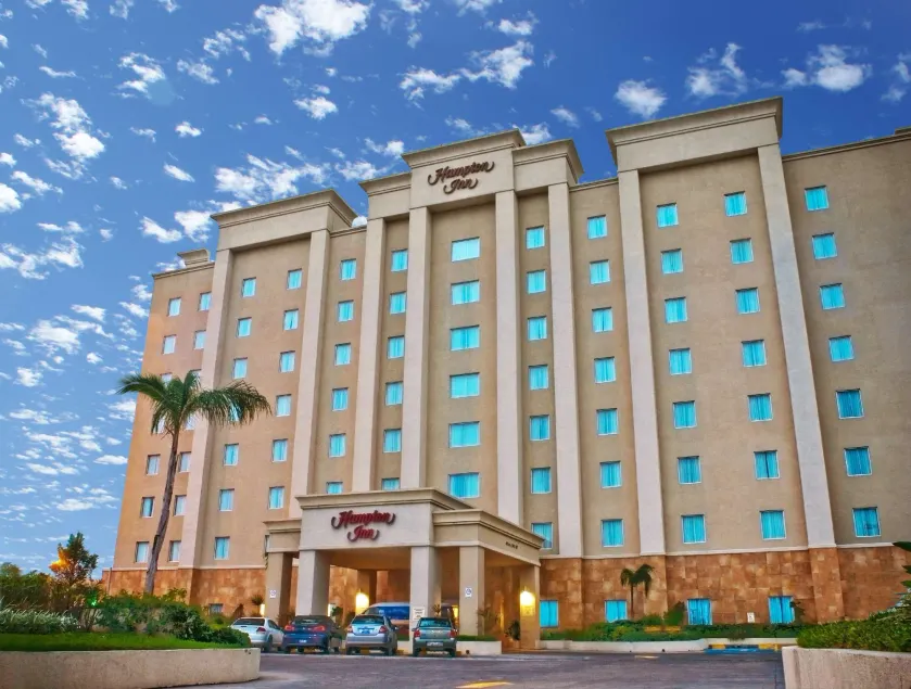 Hampton Inn by Hilton Tampico Aeropuerto - Image 1