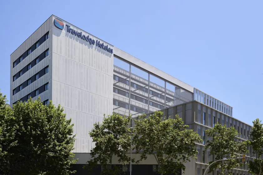 Travelodge Barcelona Poblenou - Image 1