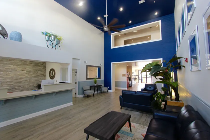 Hotel Pensacola - Image 1