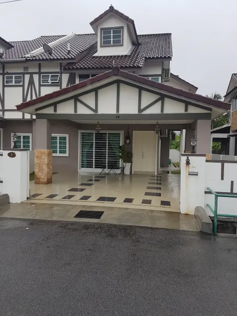 Sitiawan Homestay Entire Semi D house - Image 1