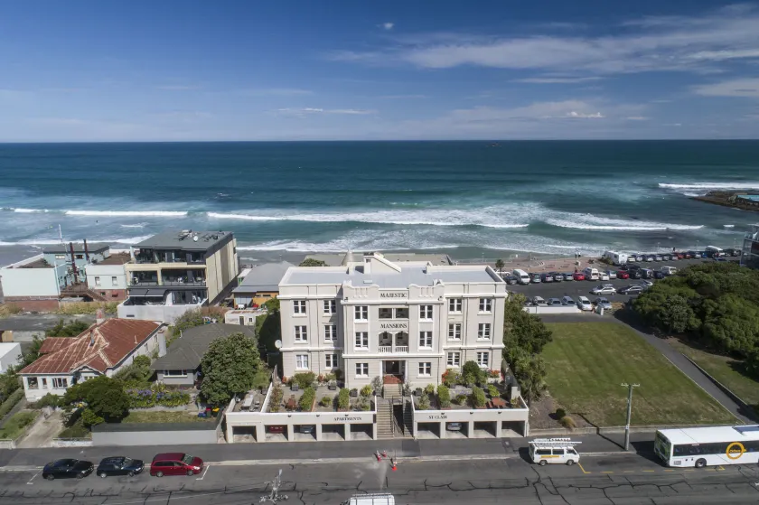 Majestic Mansions - Apartments at St Clair - Image 1