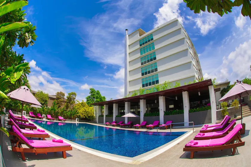 Amaranth Suvarnabhumi Hotel - Free Suvarnabhumi Airport Shuttle - Image 1