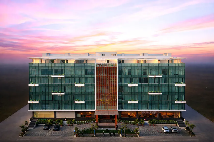 Town Square Suites - Image 1
