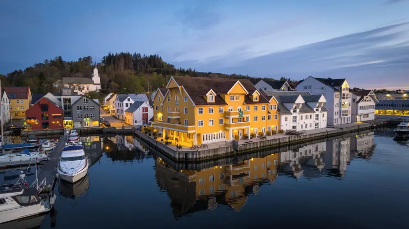 Quality Hotel Florø - Image 1