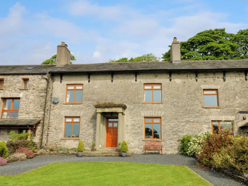 Longwell House - Image 1