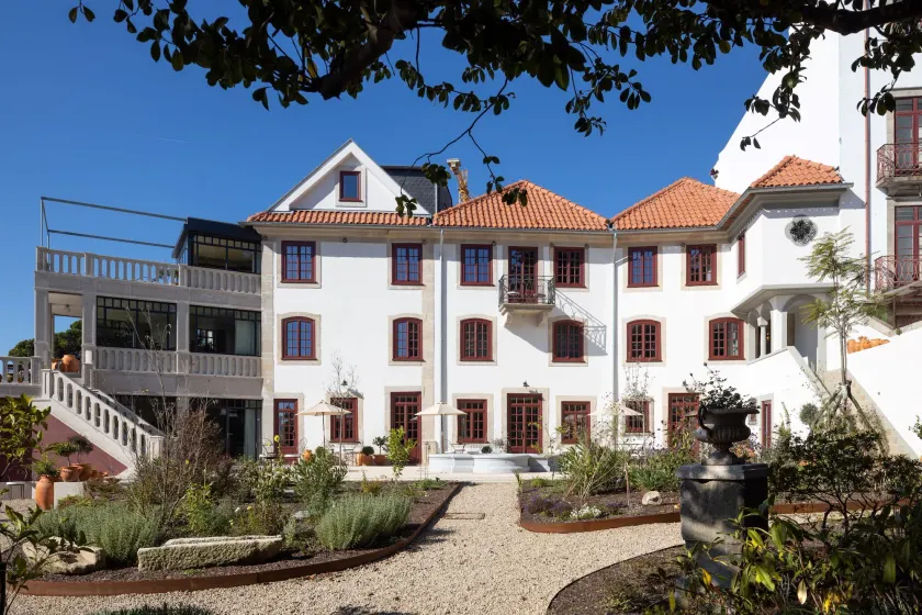 CASA CAMÉLIA - Image 1