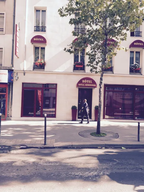 Hotel Royal Residence - Image 1