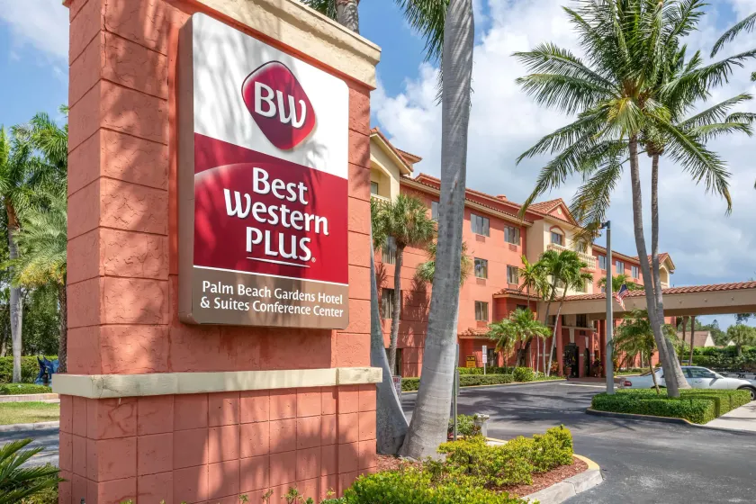 Best Western Plus Palm Beach Gardens Hotel & Suites and Conference Ct - Image 1