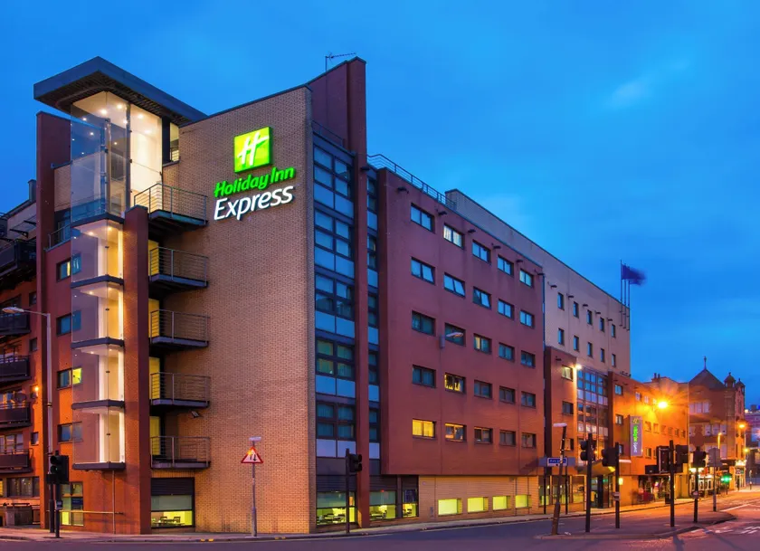 Holiday Inn Express Glasgow City Riverside by IHG - Image 1