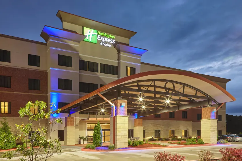 Holiday Inn Express and Suites Columbia University Area by IHG - Image 1