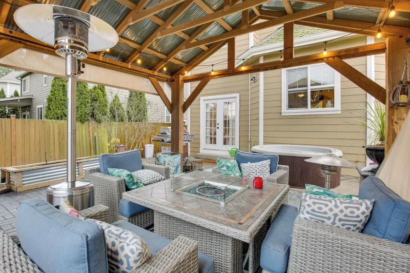 6 Mi to Autzen Stadium: Eugene Home w Gazebo - Image 1