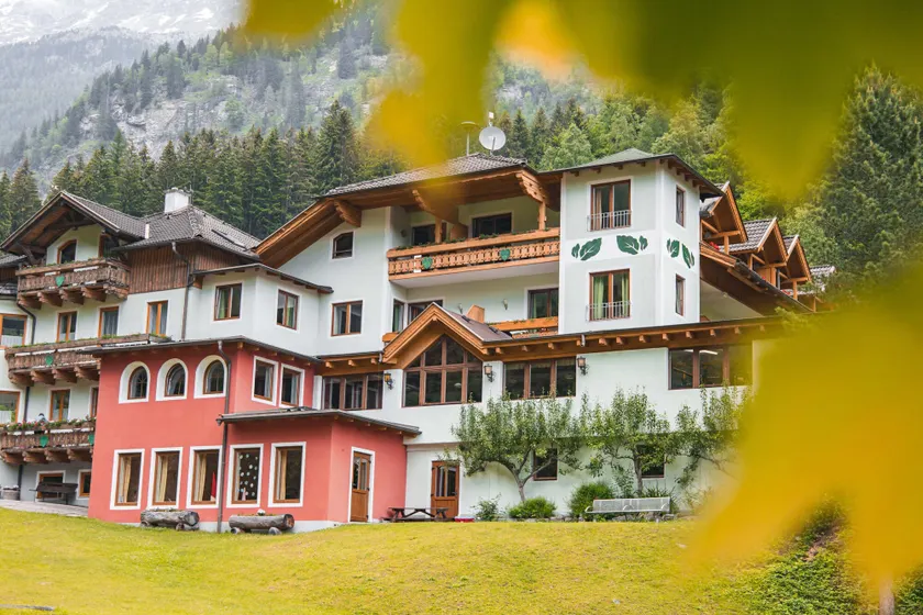 Pirker's Natur- & Bio Familienhotel - Image 1