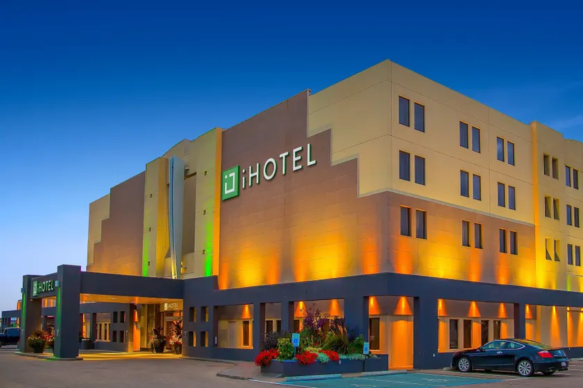  iHOTEL & Conference Center Red Deer - Image 1
