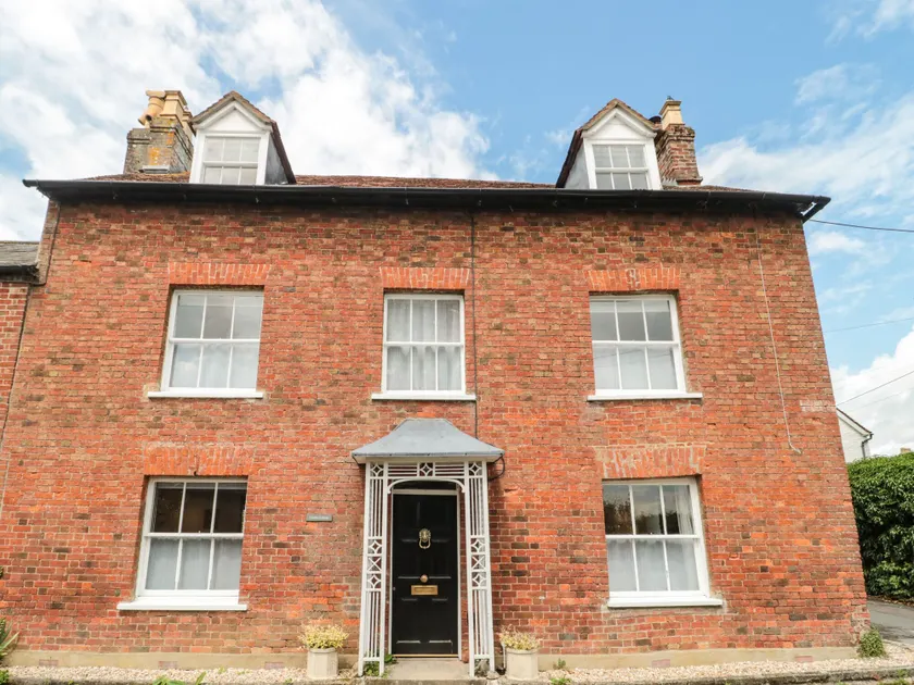 Overton Cottage - Image 1