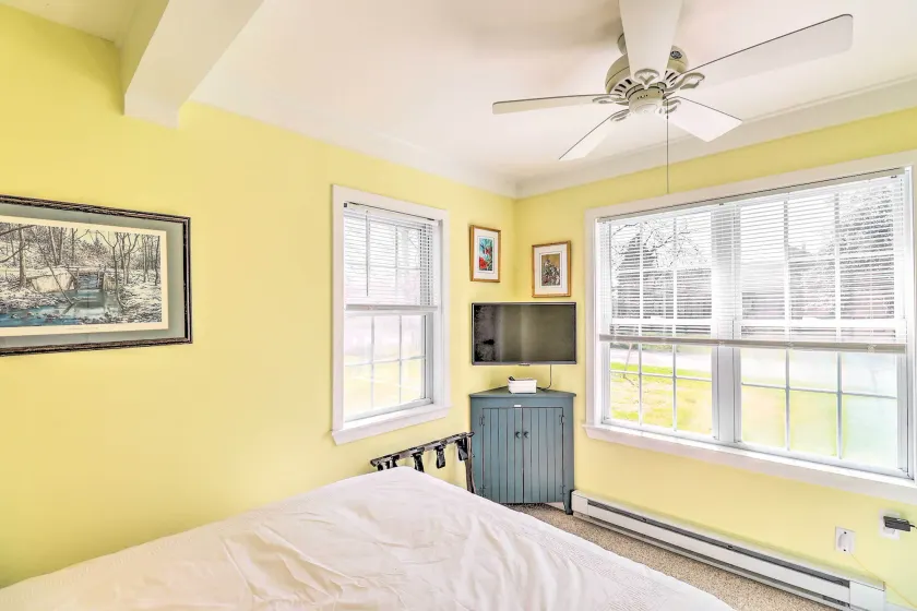 Family-friendly Cottage, Walk to the Beach! - Rum