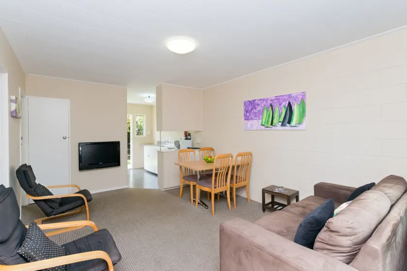 Aarangi Tui Motel - Image 1