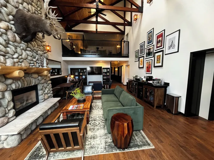 Hotel Frisco - Image 1