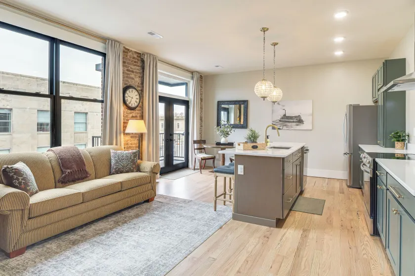 On Dtwn Square! Chic Lawrenceburg Condo w/ Balcony - Image 1