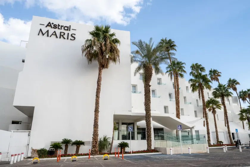 Astral Maris Hotel - Image 1