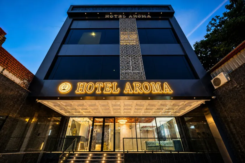 Hotel Aroma - Image 1