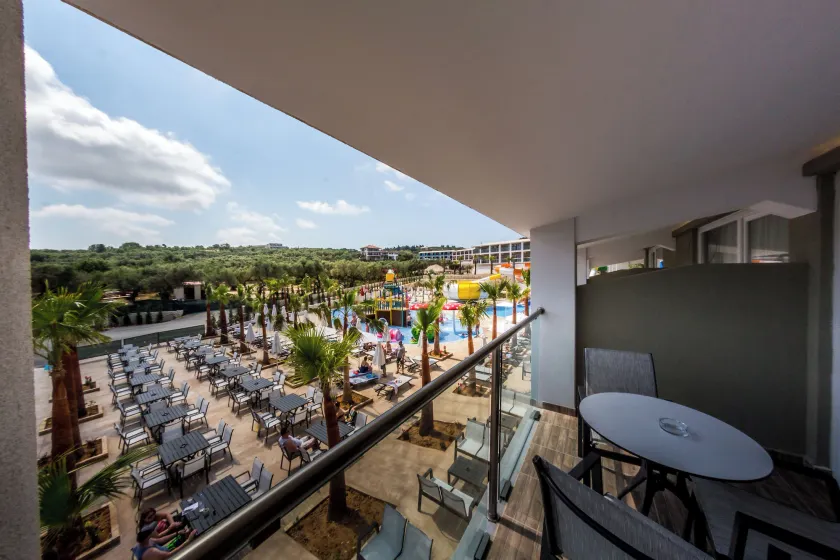 Caretta Paradise Resort & WaterPark - Image 1