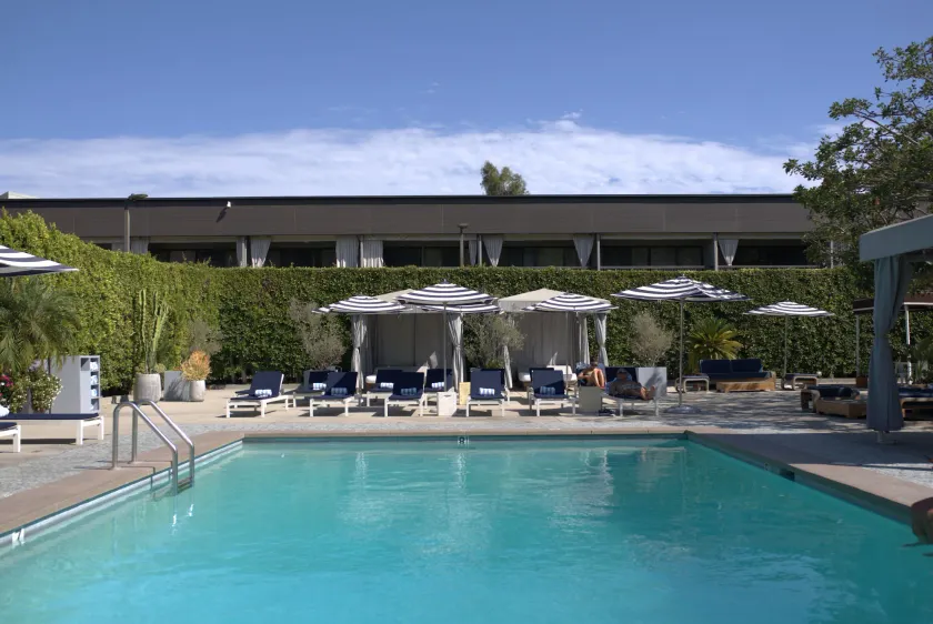 Luxe Sunset Boulevard Hotel - Image 1